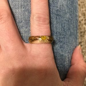 Daisy ring